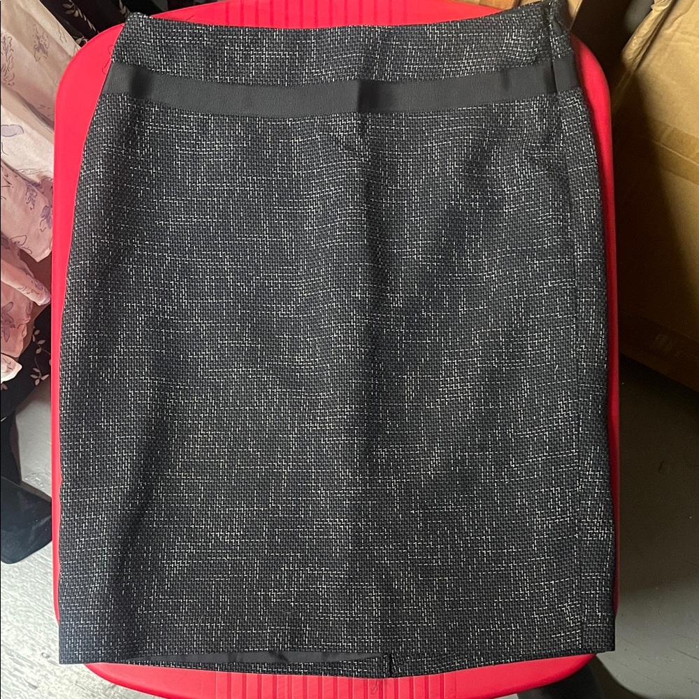 The Limited Collection Navy Blue with white mini skirt sz2